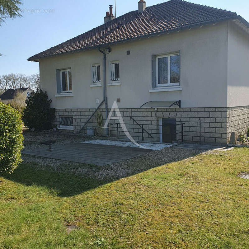 Maison à NOUAN-LE-FUZELIER
