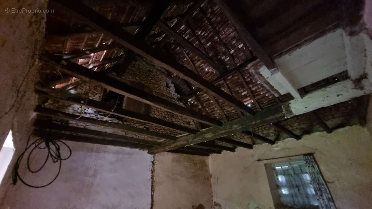 Maison à SAINT-FELIX-DE-VILLADEIX