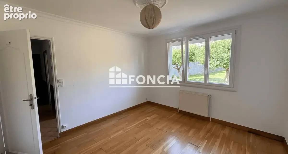 Maison de plain-pied chasse royale / madeleine – grand jardin – sous-sol complet – grenier aménageable - photo 2