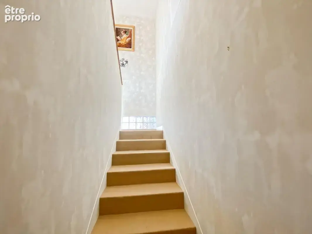Maison à vendre 7 pièces  (281m²) MARLE (02) - photo 9