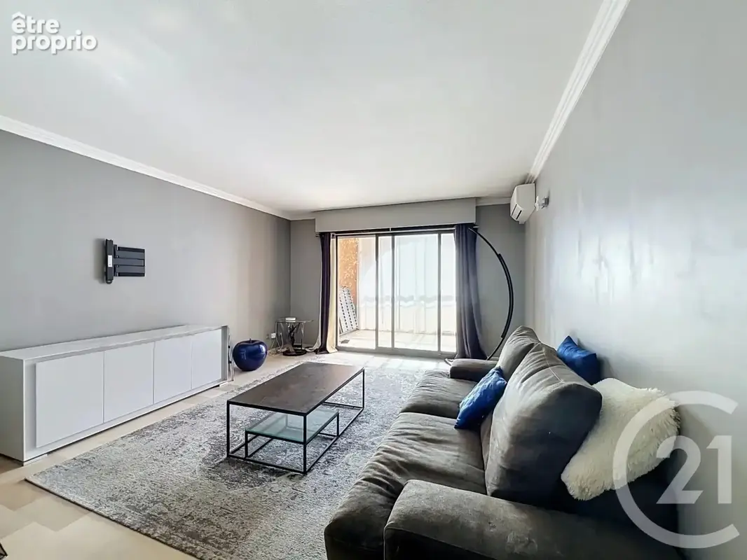 Photo Appartement à Mougins au prix de 470 000€