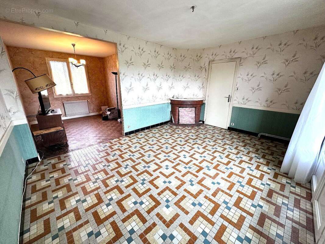 Maison à MAZIERES