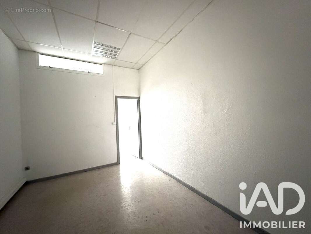 Commerce 78 m² à Tarbes  - photo 9