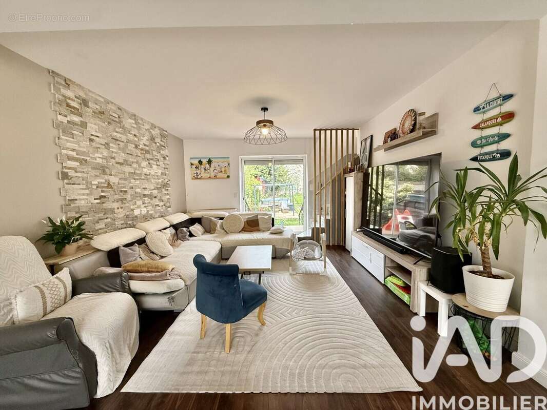 Photo 2 - Maison à CLICHY-SOUS-BOIS