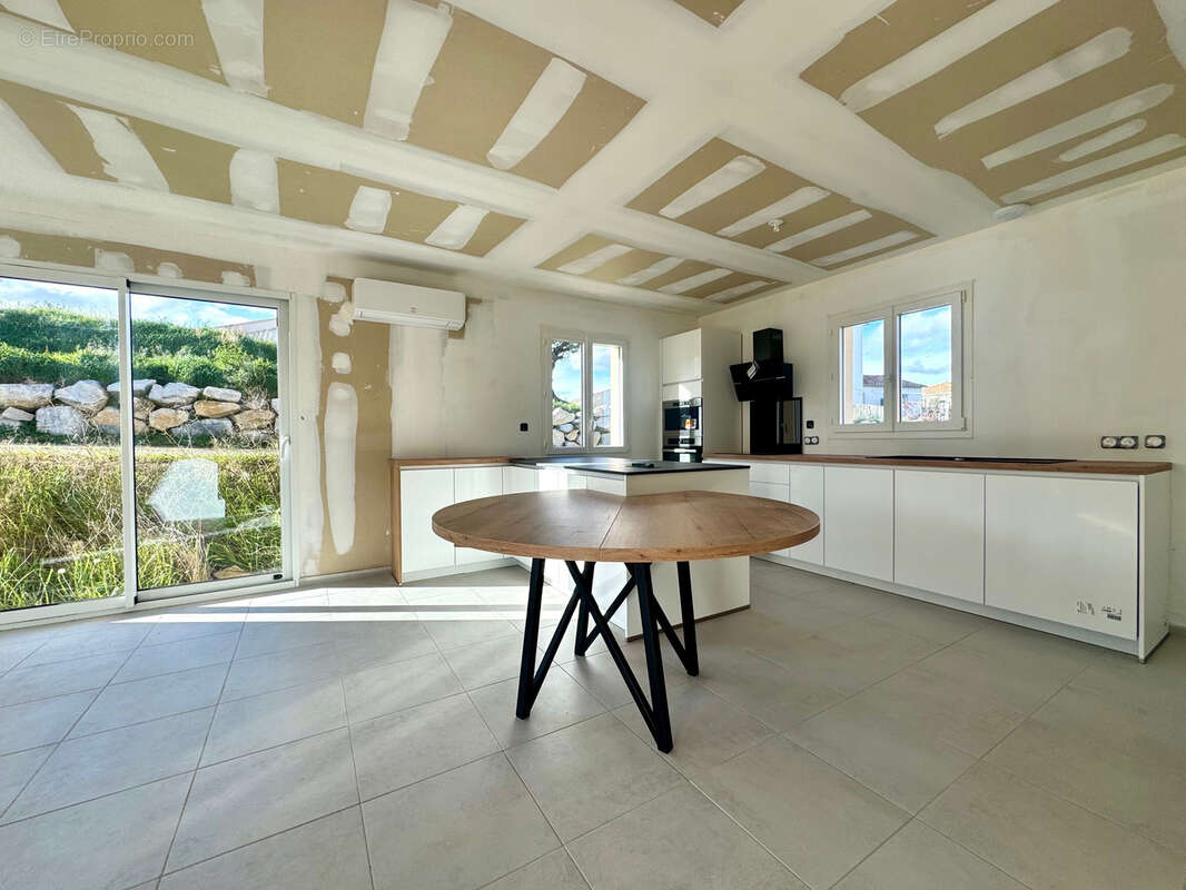 Maison à VAISON-LA-ROMAINE