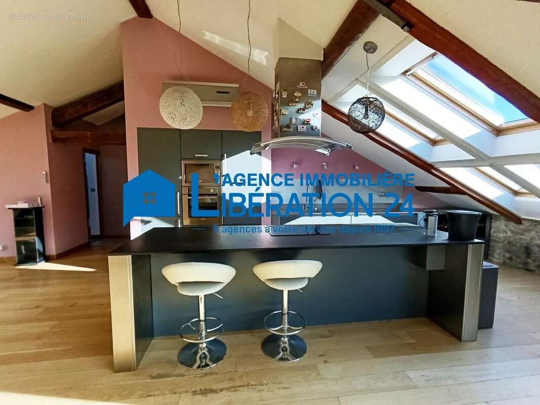 Appartement à SAINT-ETIENNE
