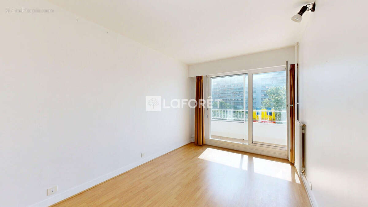 Appartement à NANTERRE