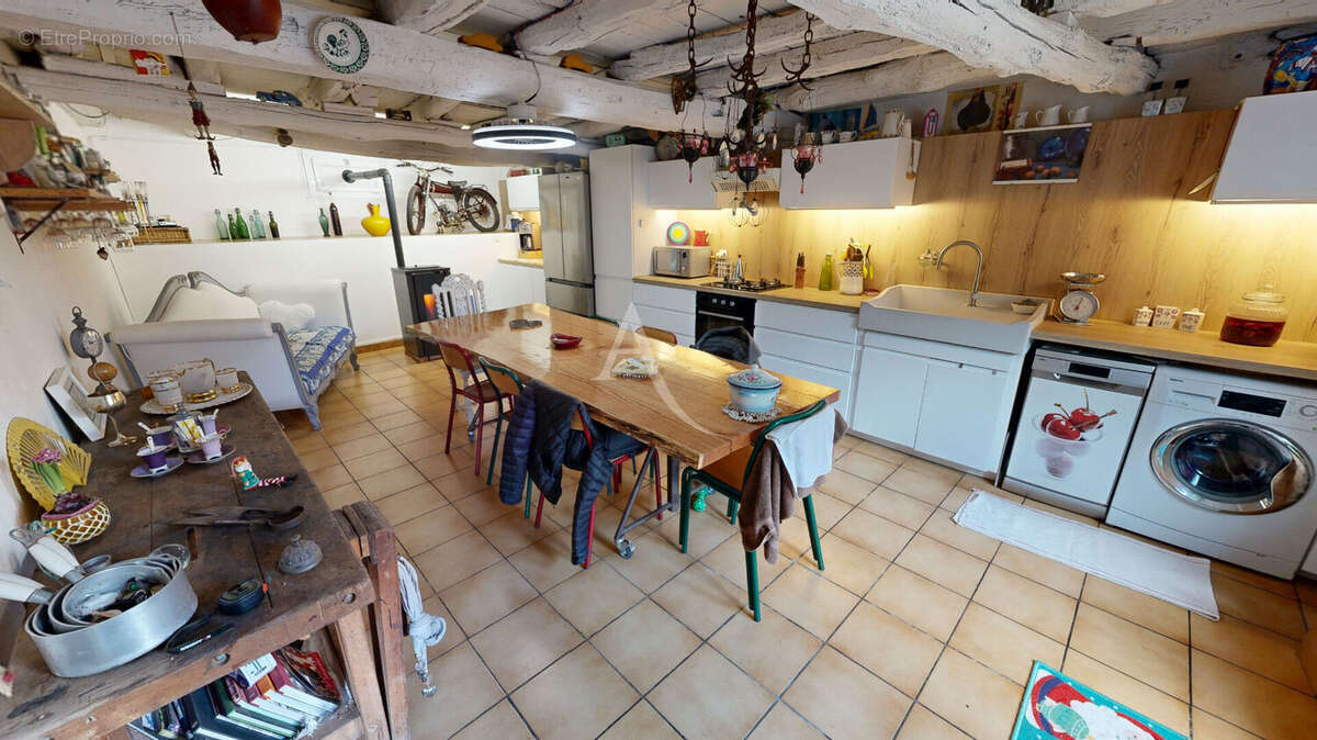 Maison à MIRAVAL-CABARDES