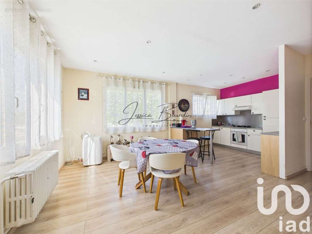 Photo 4 - Maison à MONTEREAU-FAULT-YONNE