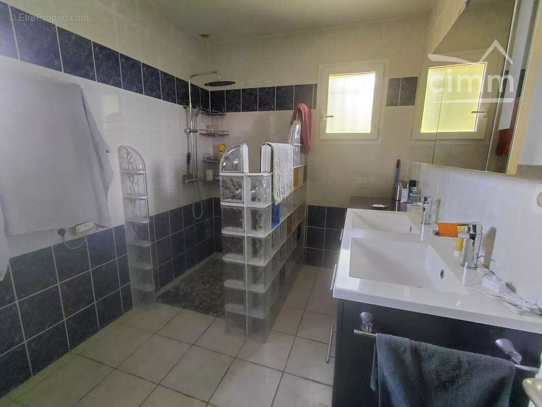 Maison plain-pied de 2005 – 100 m² habitables –1830 m2 de terrain clos - photo 14