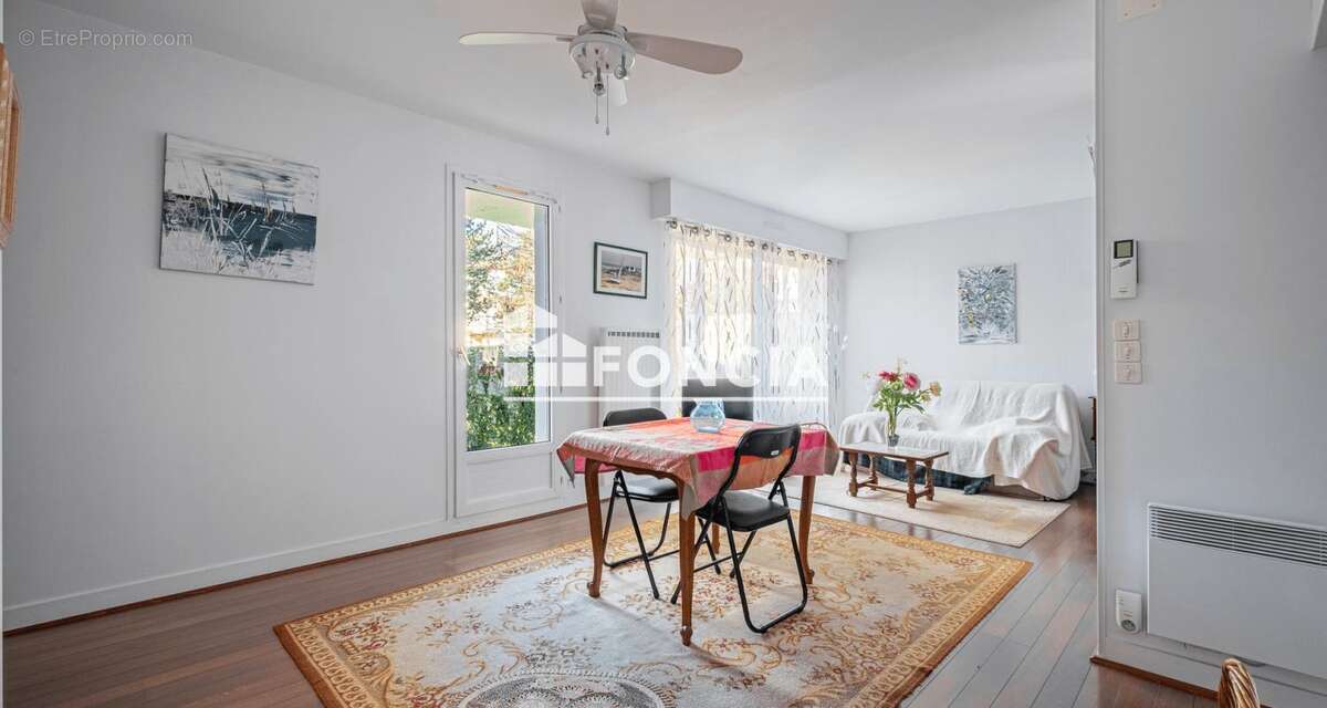 Appartement à LE POULIGUEN