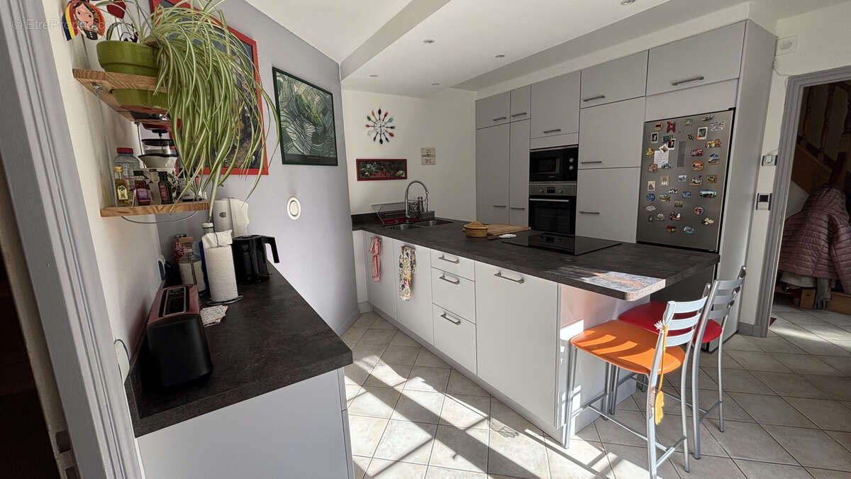 Maison à THIRON-GARDAIS