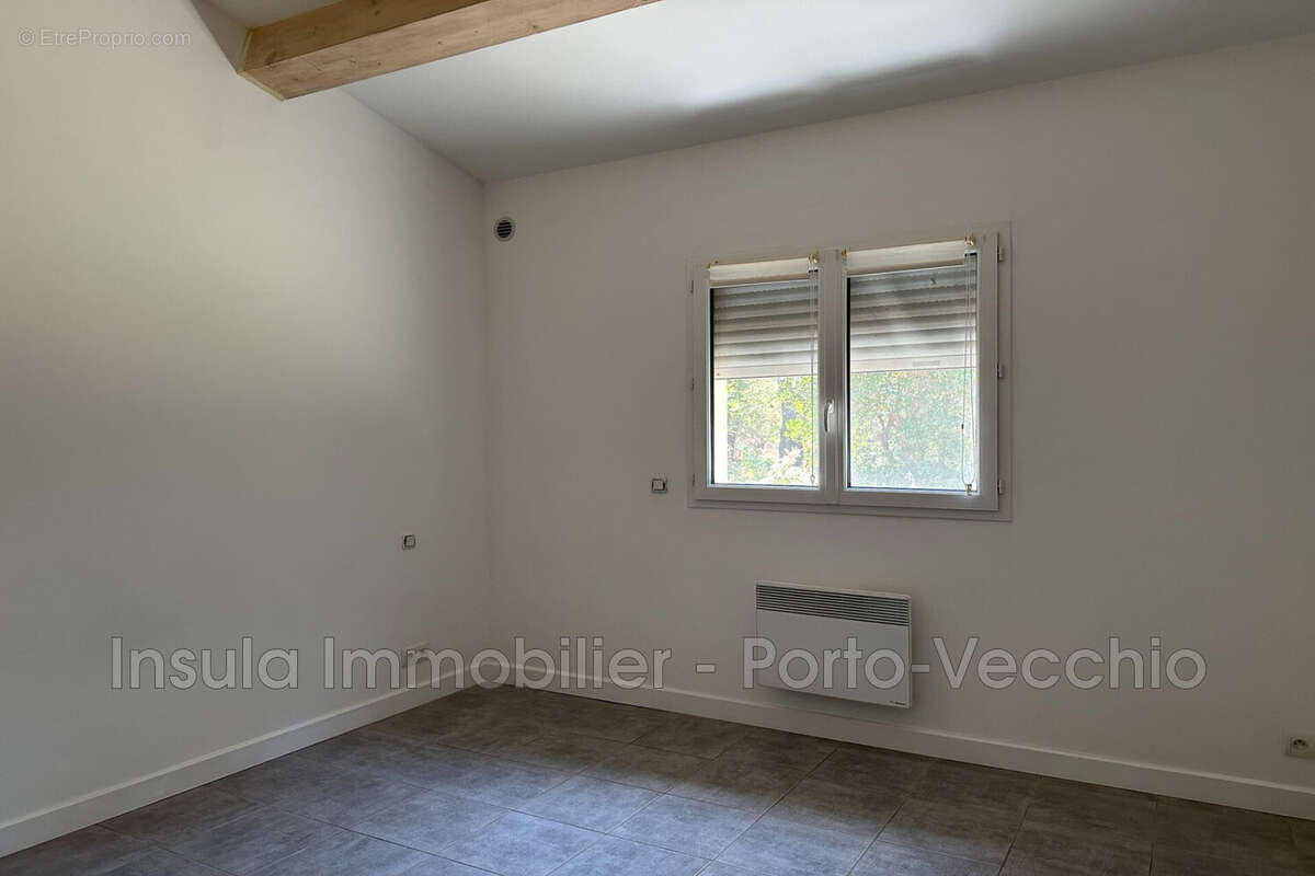 Maison 101 m² à Porto-Vecchio  - photo 7