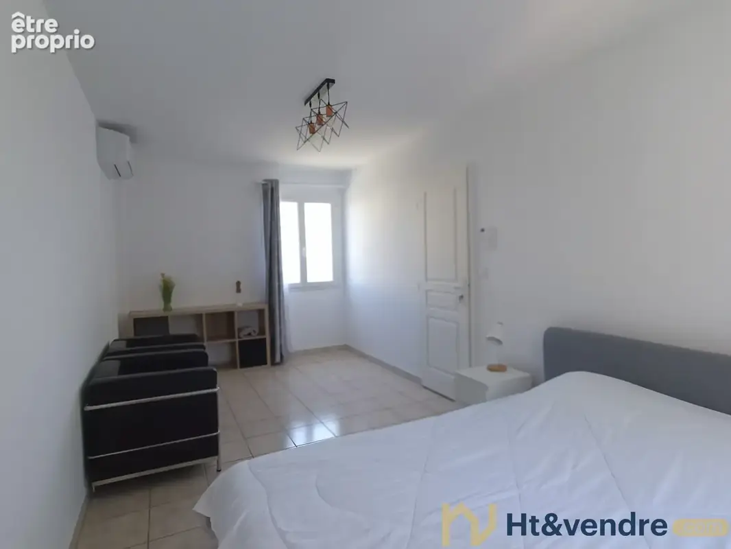 GIENS   Maison au calme, grand jardin, terrasses et vue mer - photo 13
