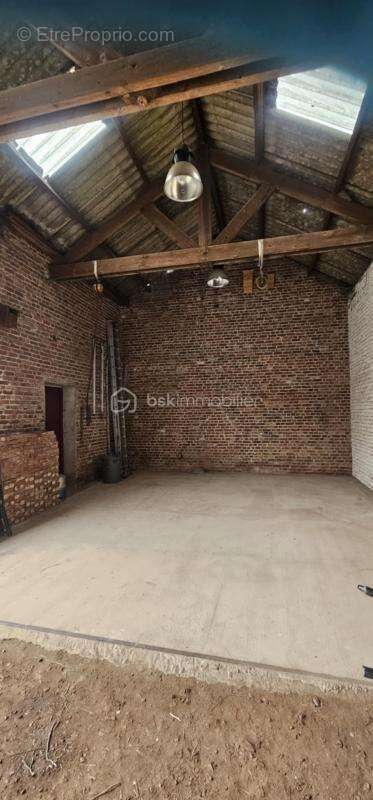 Maison à COURRIERES