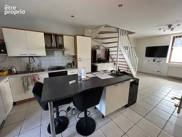 Appartement 125 m² à vendre à Saint-Etienne (42100) - photo 3