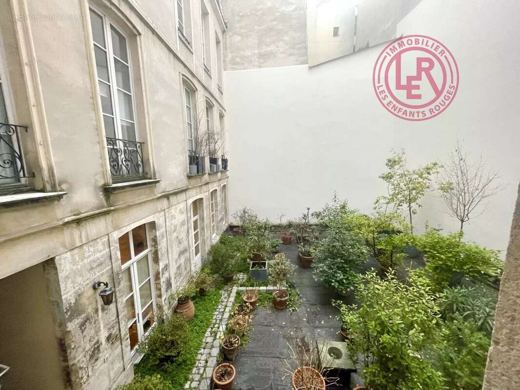 Appartement à PARIS-4E