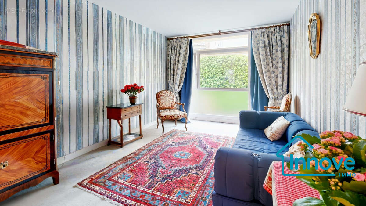 Appartement à VERSAILLES