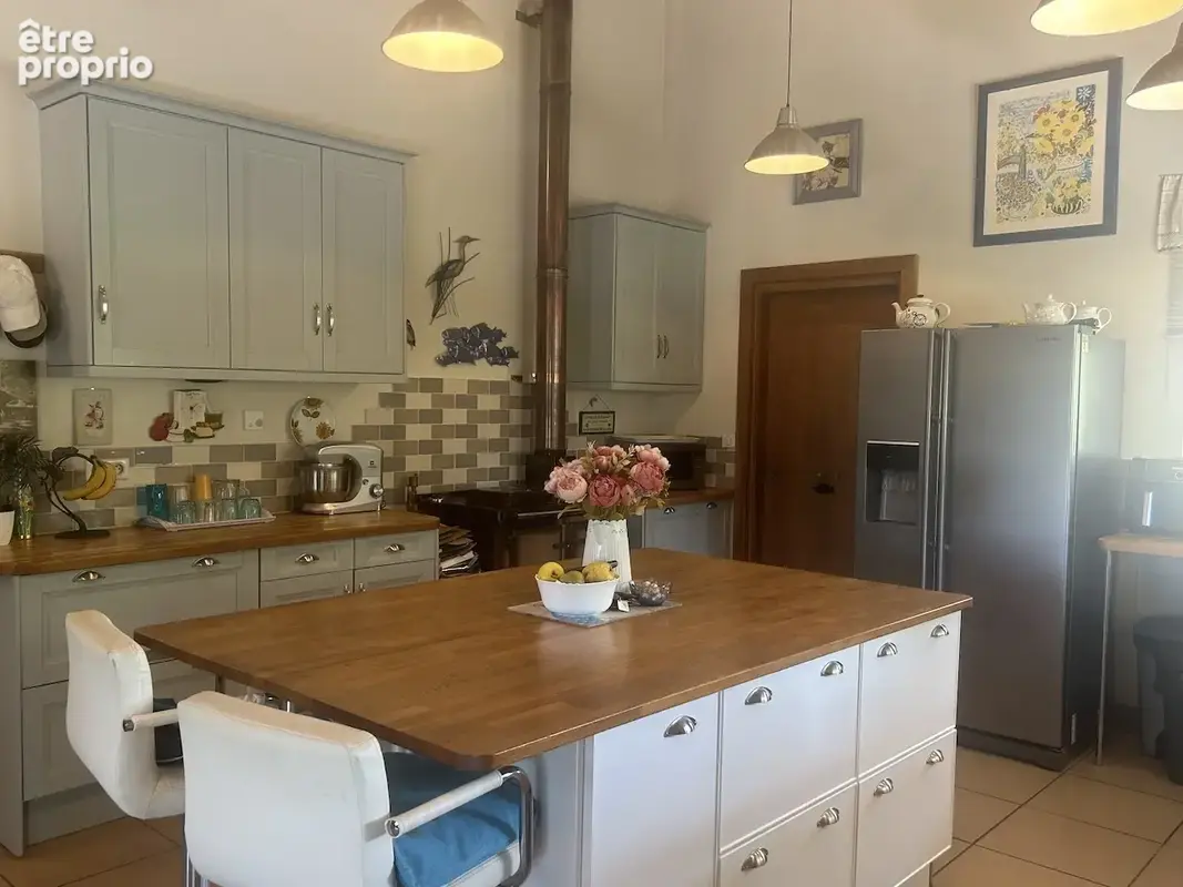 Maison d'architect avec étang, piscine, dépendances au calme. - photo 7