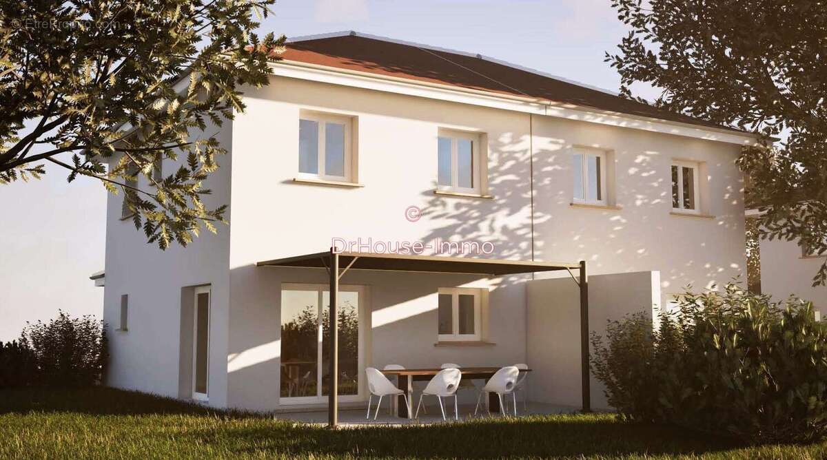 Maison à LA TERRASSE