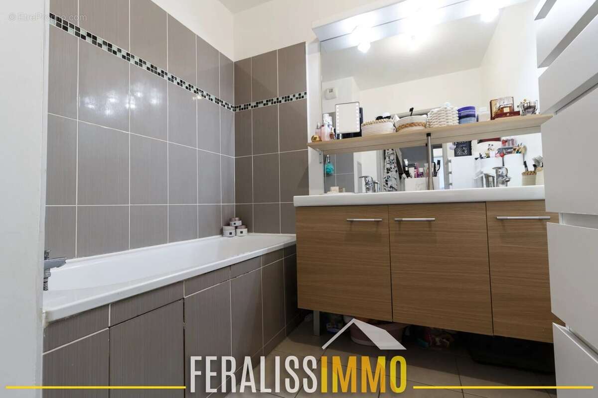 Appartement à ERAGNY