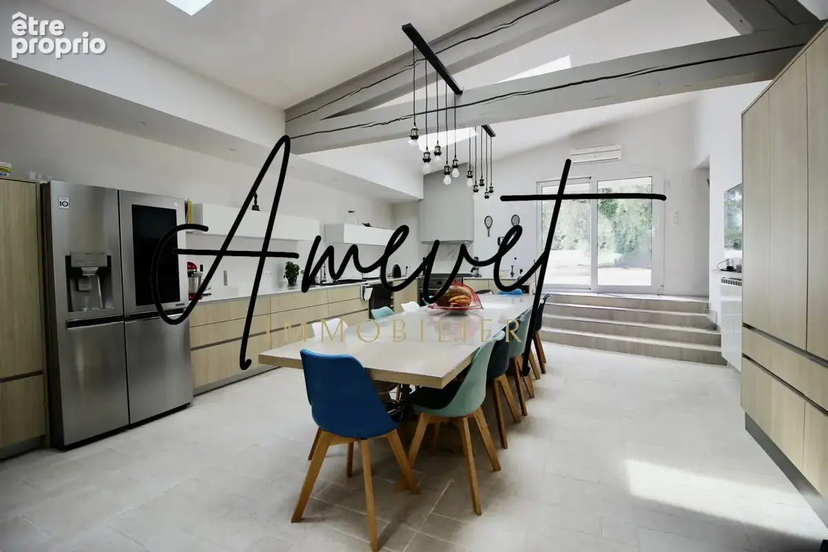 Maison 11 pièces 316 m² à vendre à Saint-Saturnin-Les-Avignon (84450) - photo 7