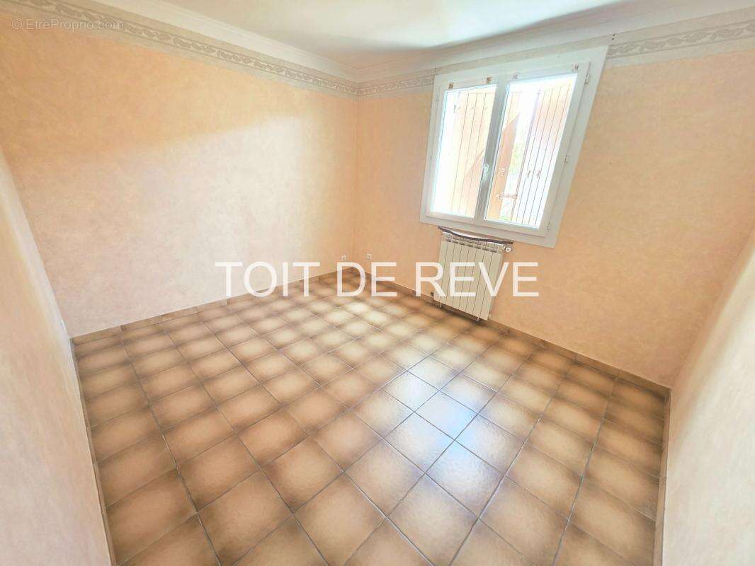 TEYRAN : Maison T5 de 135m² habitable sur une parcelle de 900m² - photo 10