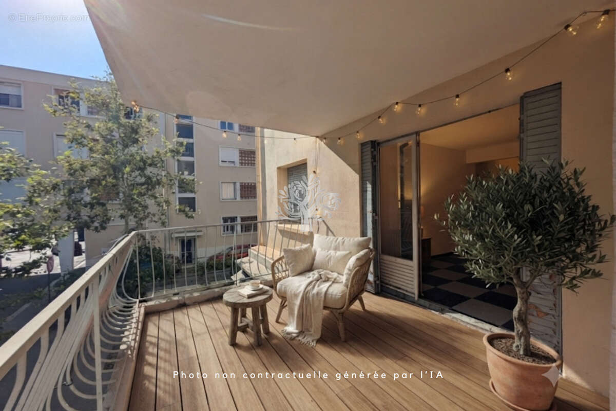 Appartement à SIX-FOURS-LES-PLAGES