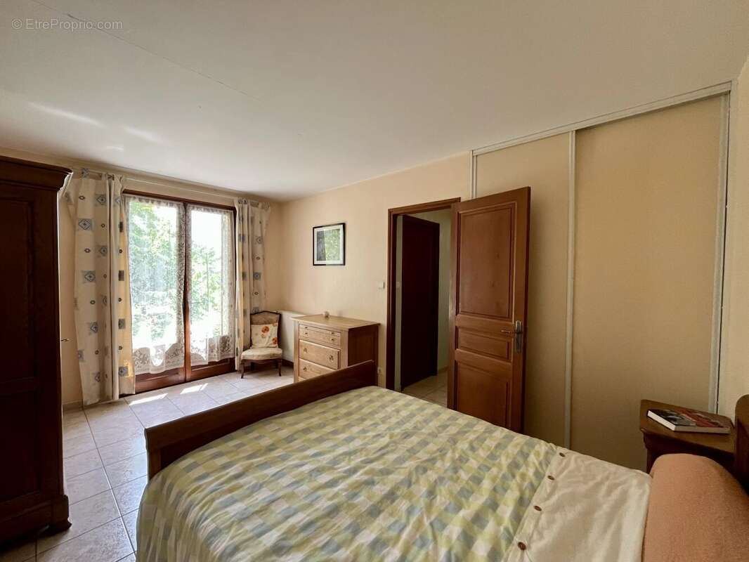 Maison à AUBETERRE-SUR-DRONNE