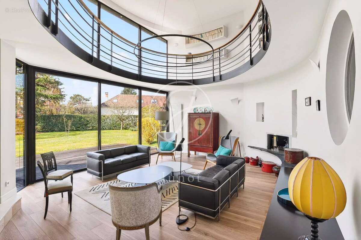 Maison à LE VESINET