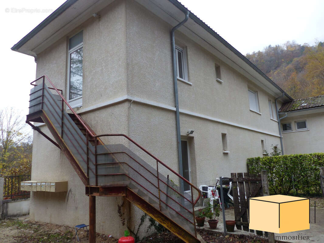 Appartement à VIRIEU-LE-GRAND