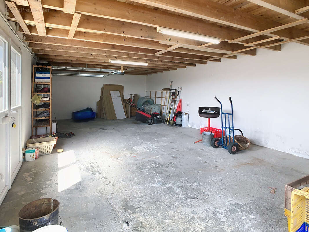 Maison à TOURVILLE-SUR-SIENNE