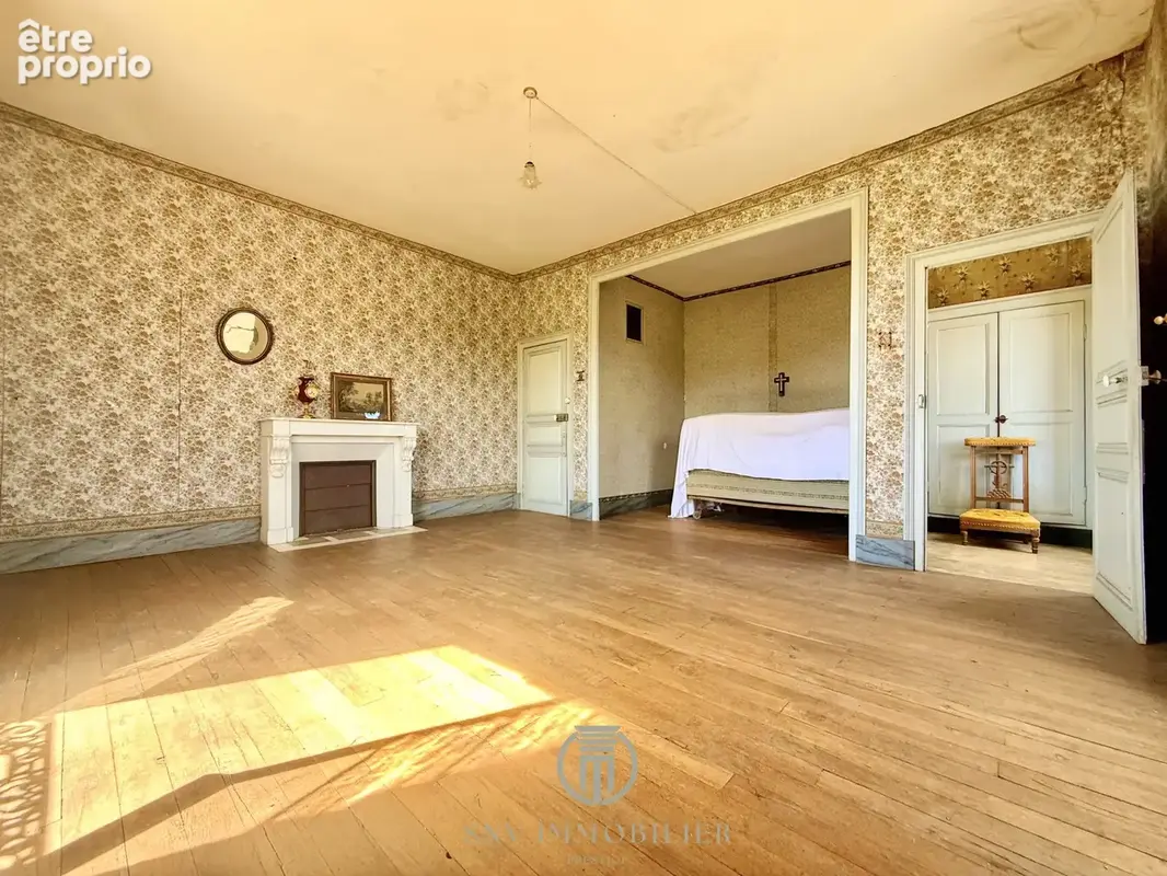 Propriété rare avec maison de maître, corps de fermé loué, tourelle et de nombreuses dépendances - photo 5