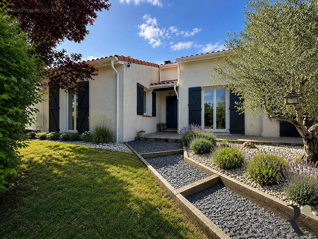 Maison à SAINT-GENIES-BELLEVUE