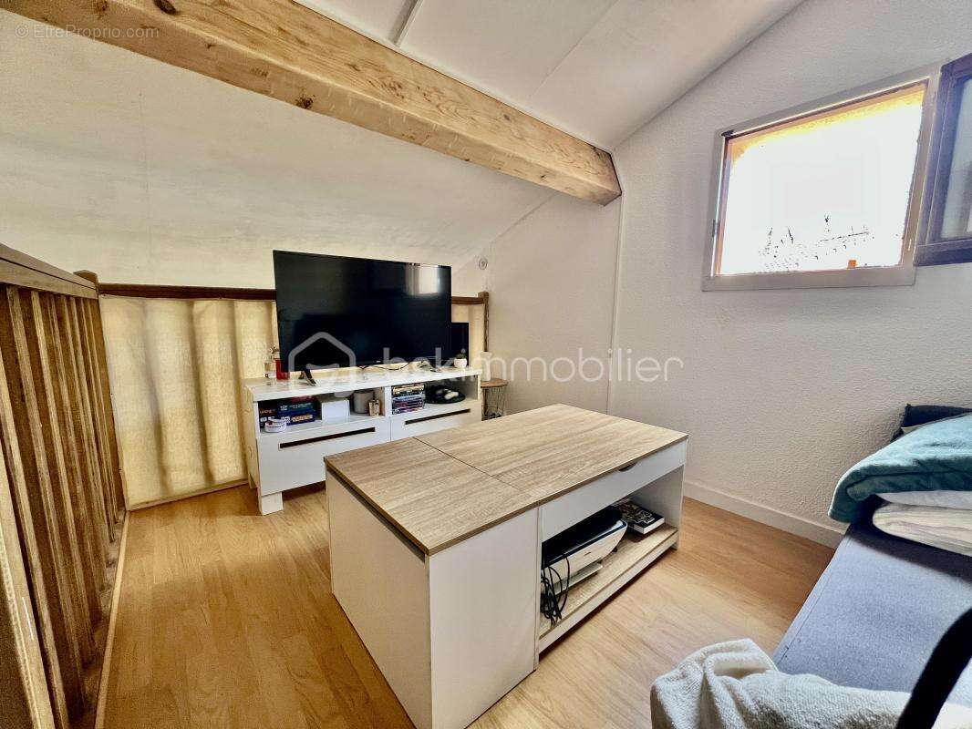 Maison à TOURRETTES