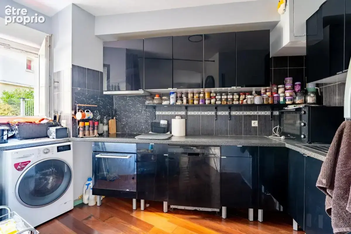 Appartement 4 pièces 77 m² avec terrasse de 18 m² à Stains - photo 4