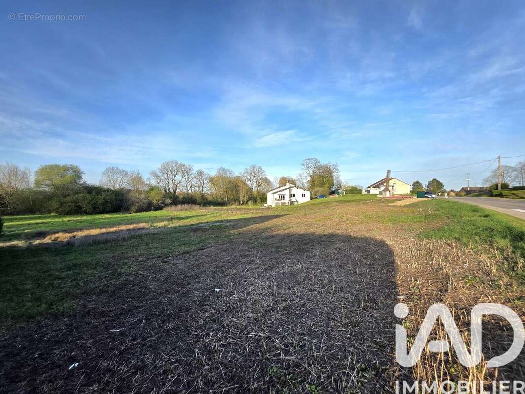 Terrain 1563 m² à Hellimer  - photo 6