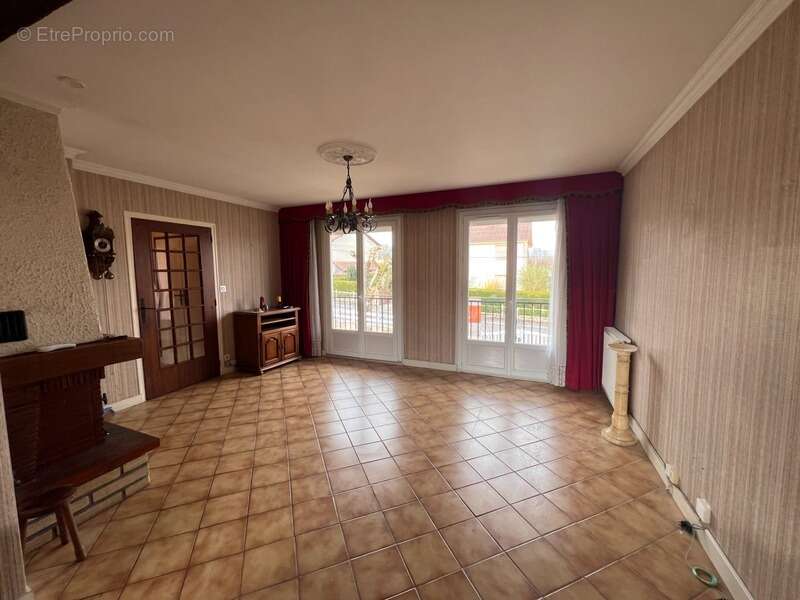 Maison à RILHAC-RANCON