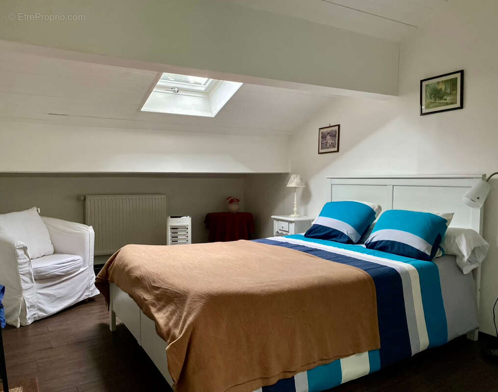 Maison à SAINT-EMILION