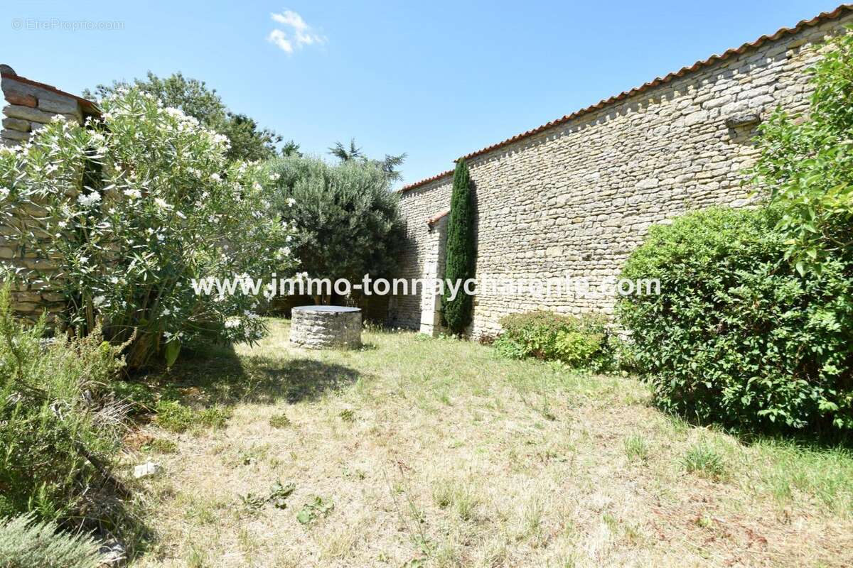 Maison à TONNAY-CHARENTE