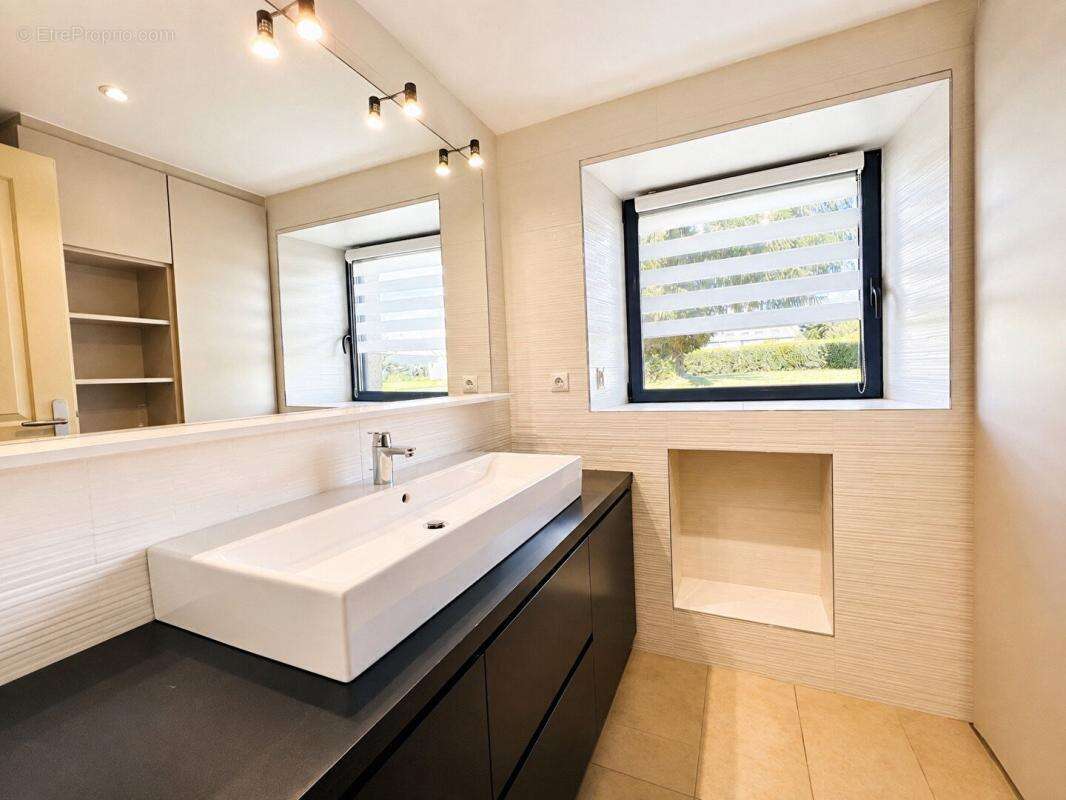 Maison Reguiny - photo 12