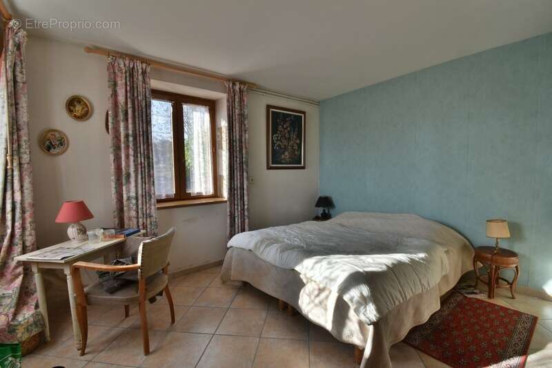 Maison à SAINT-AGNANT-DE-VERSILLAT