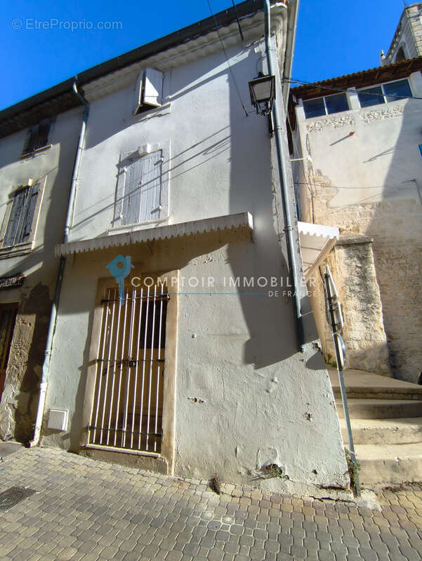 Dpt(30) a vendre  maison de village à potentiel  vallabrègues  à découvrir absolument ! - photo 2