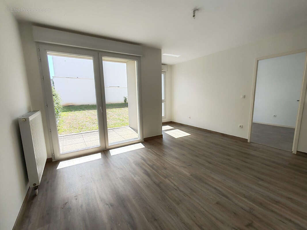 Appartement à SAINT-SEBASTIEN-SUR-LOIRE