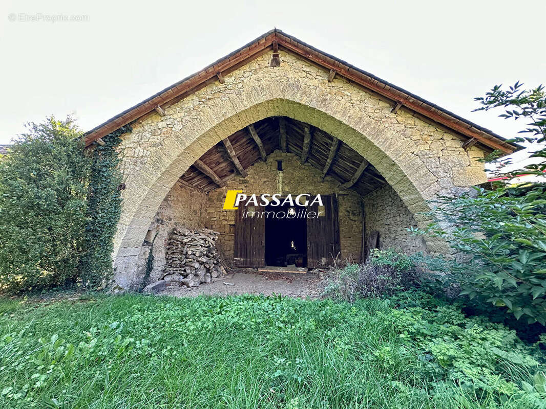 Maison à SEVERAC-LE-CHATEAU