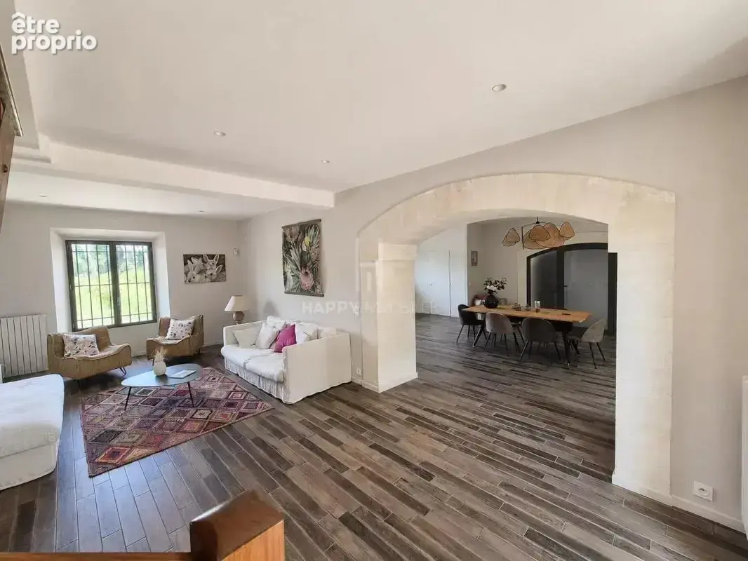 Rare : ensemble de 3 maisons à Noves - photo 16