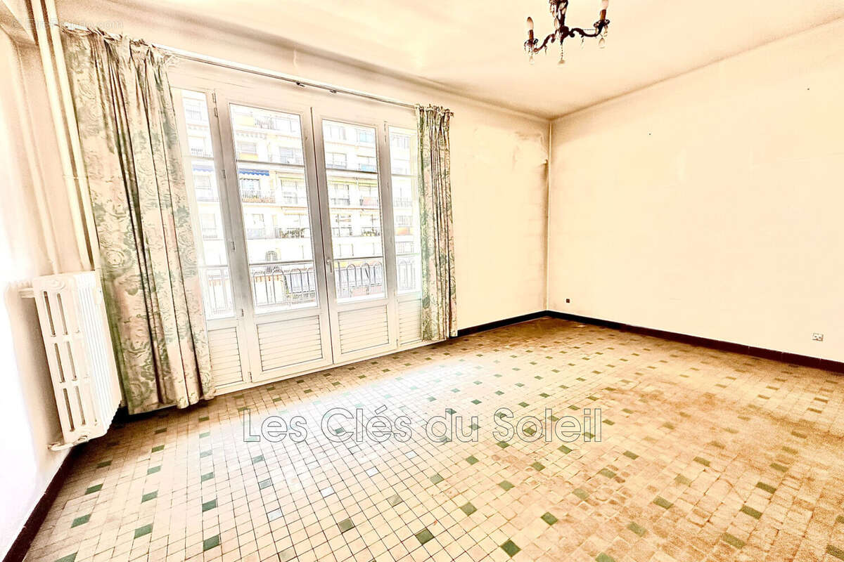 Appartement 68 m² à Toulon  - photo 6
