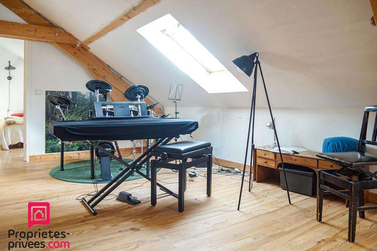 Maison à LA SOUTERRAINE