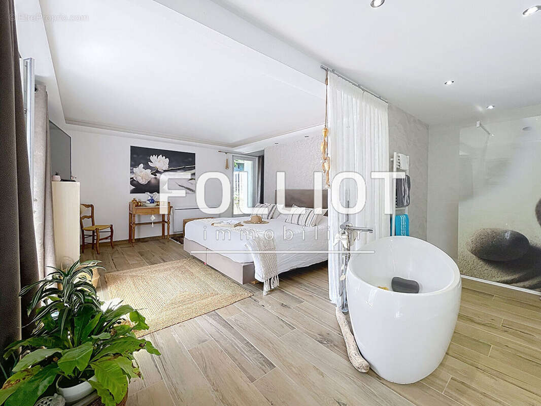 Maison à LAIZE-LA-VILLE