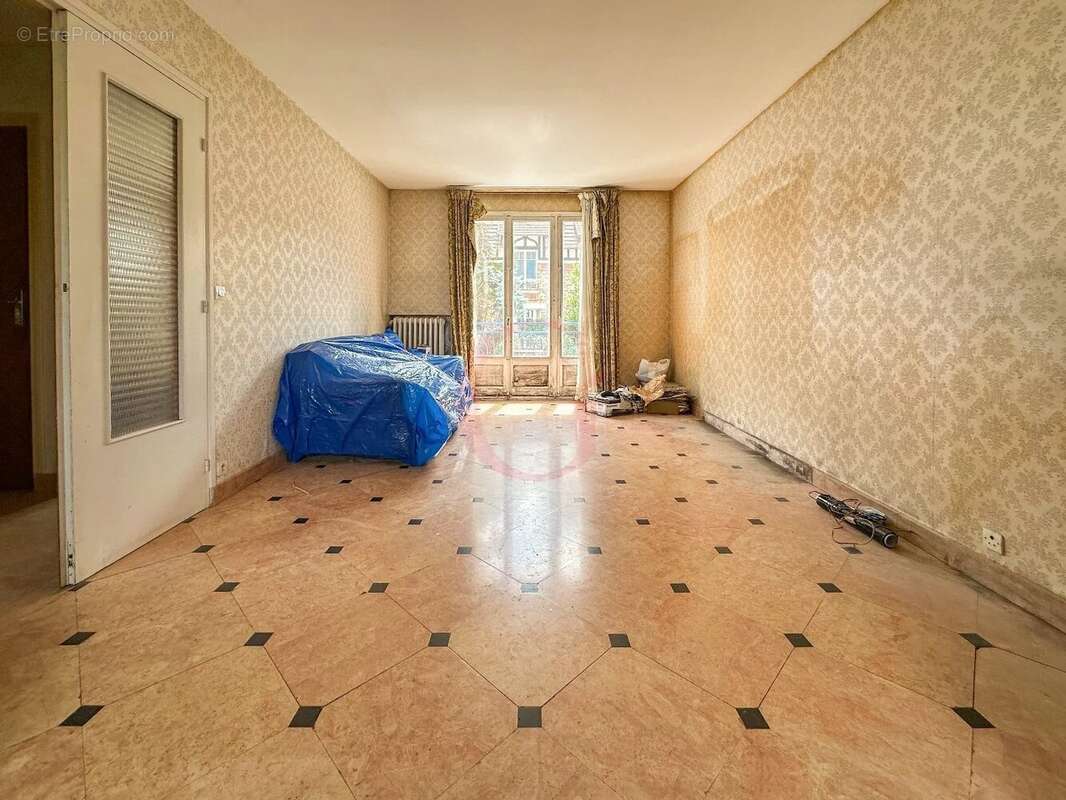 Appartement à BOURG-LA-REINE